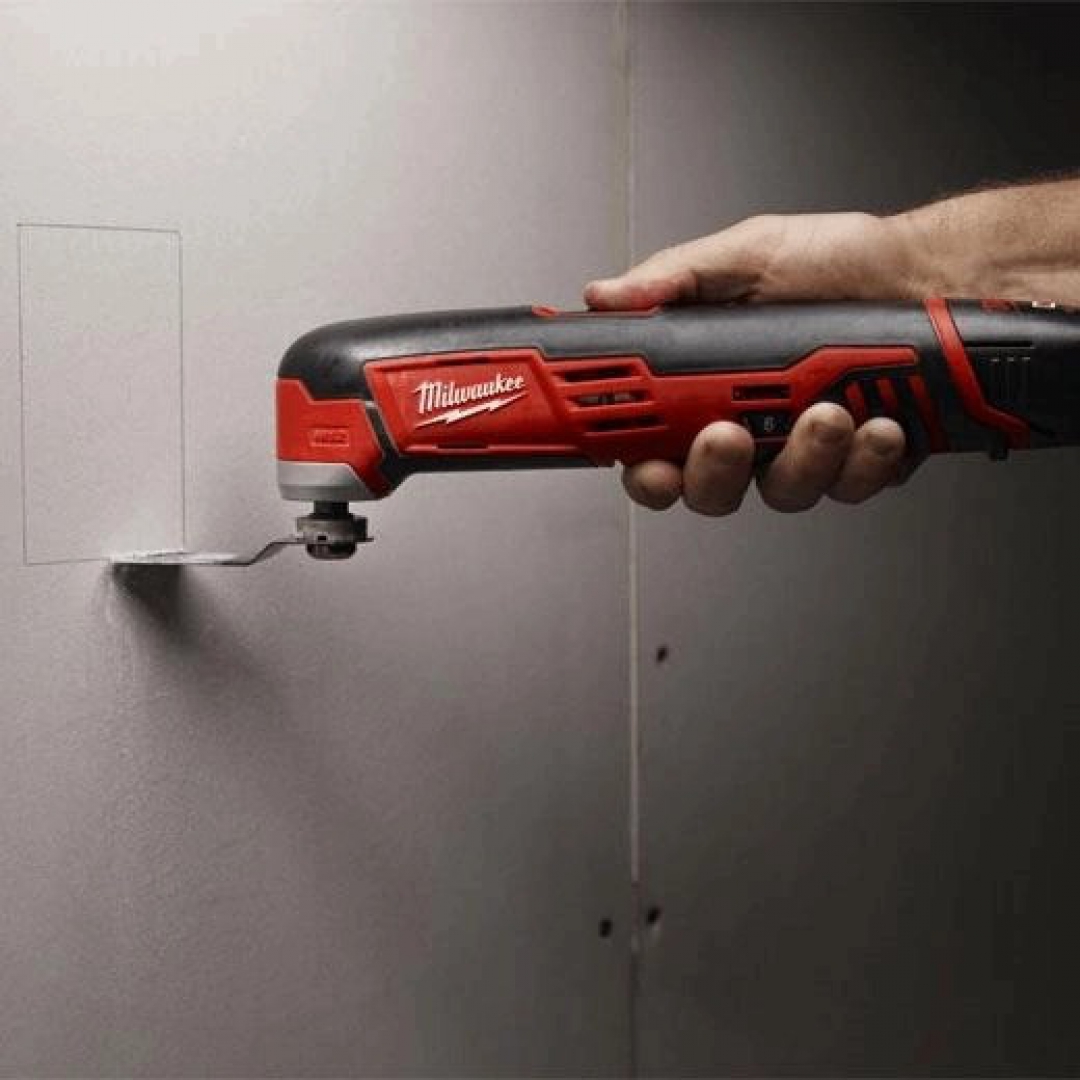 MILWAUKEE MILWAUKEE M12 Oscillating Multi Tool (Only) MILWAUKEE MILWAUKEE M12 Oscillating Multi Tool (Only)