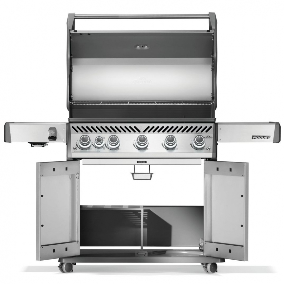 NAPOLEON NAPOLEON RP625SIBNSS-2 Rogue PRO 625 Gas BBQ Grill NAPOLEON NAPOLEON RP625SIBNSS-2 Rogue PRO 625 Gas BBQ Grill